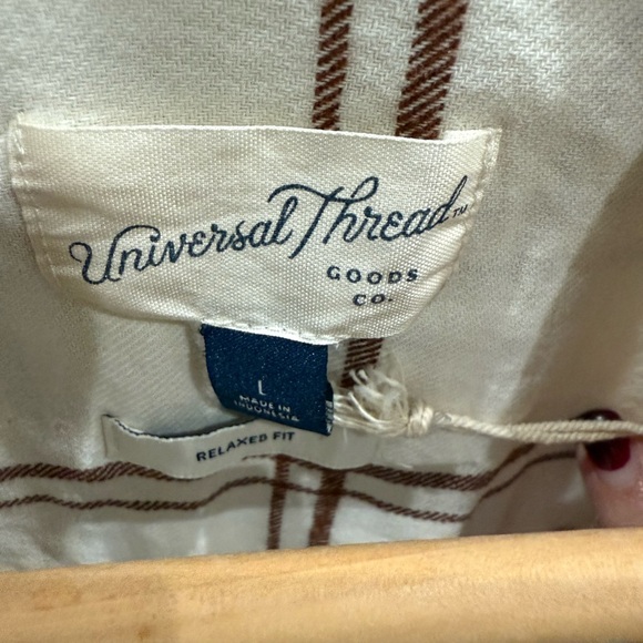Universal Thread Cream and Brown long sleeve Plaid flannel Shirt with undershirt - Picture 8 of 9